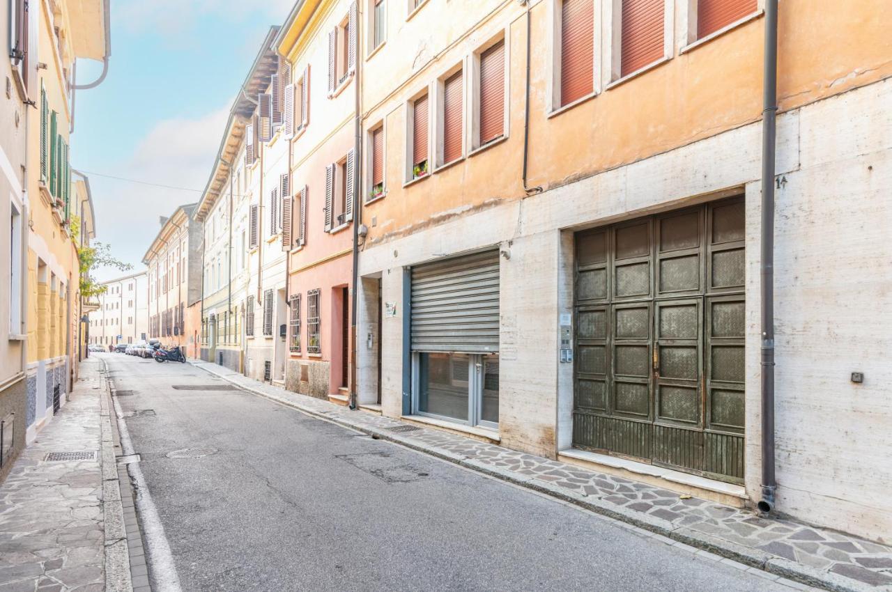 Un Nido A Mantova Historic Apt Near The Center! Exterior foto
